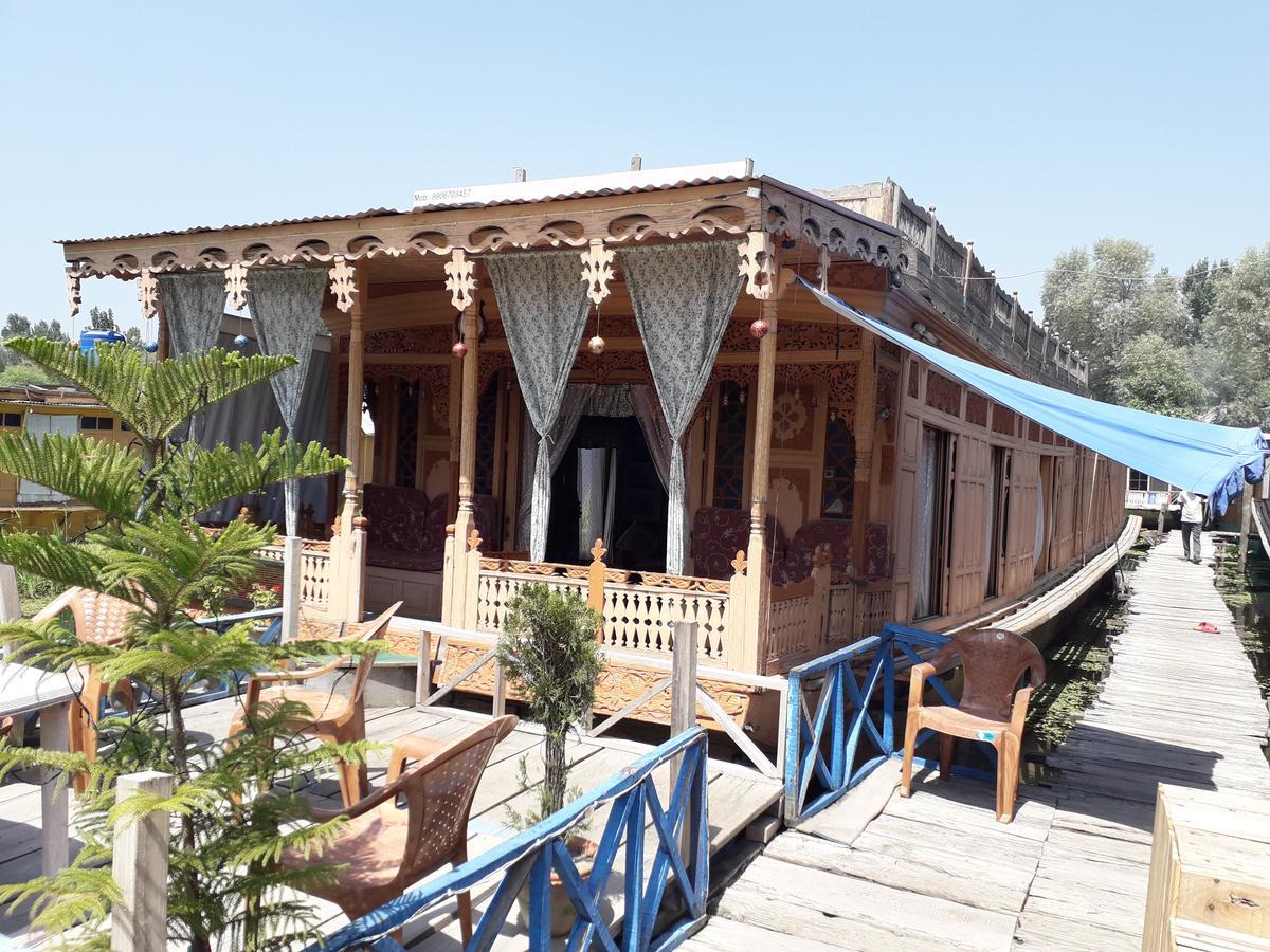 Heritage Geneva House Boat Srīnagar Exterior foto